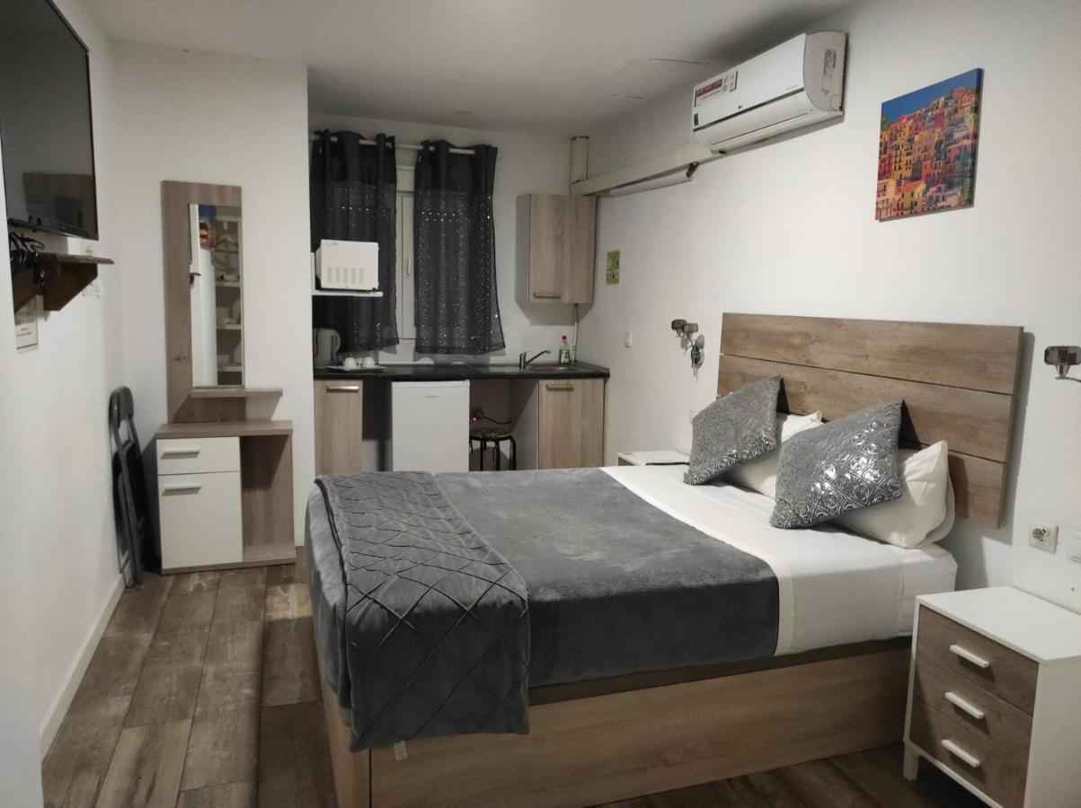 Hostal Olozaga Alicante Esterno foto